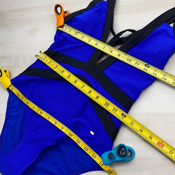 TED BAKER LONDON Triangle Cutout OnePiece Swimsuit - Picture 12 of 13